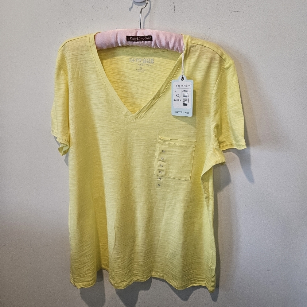 Dept 222 NWT Women's Luxey Tee, V-Neckline, Short Sleeved, XL